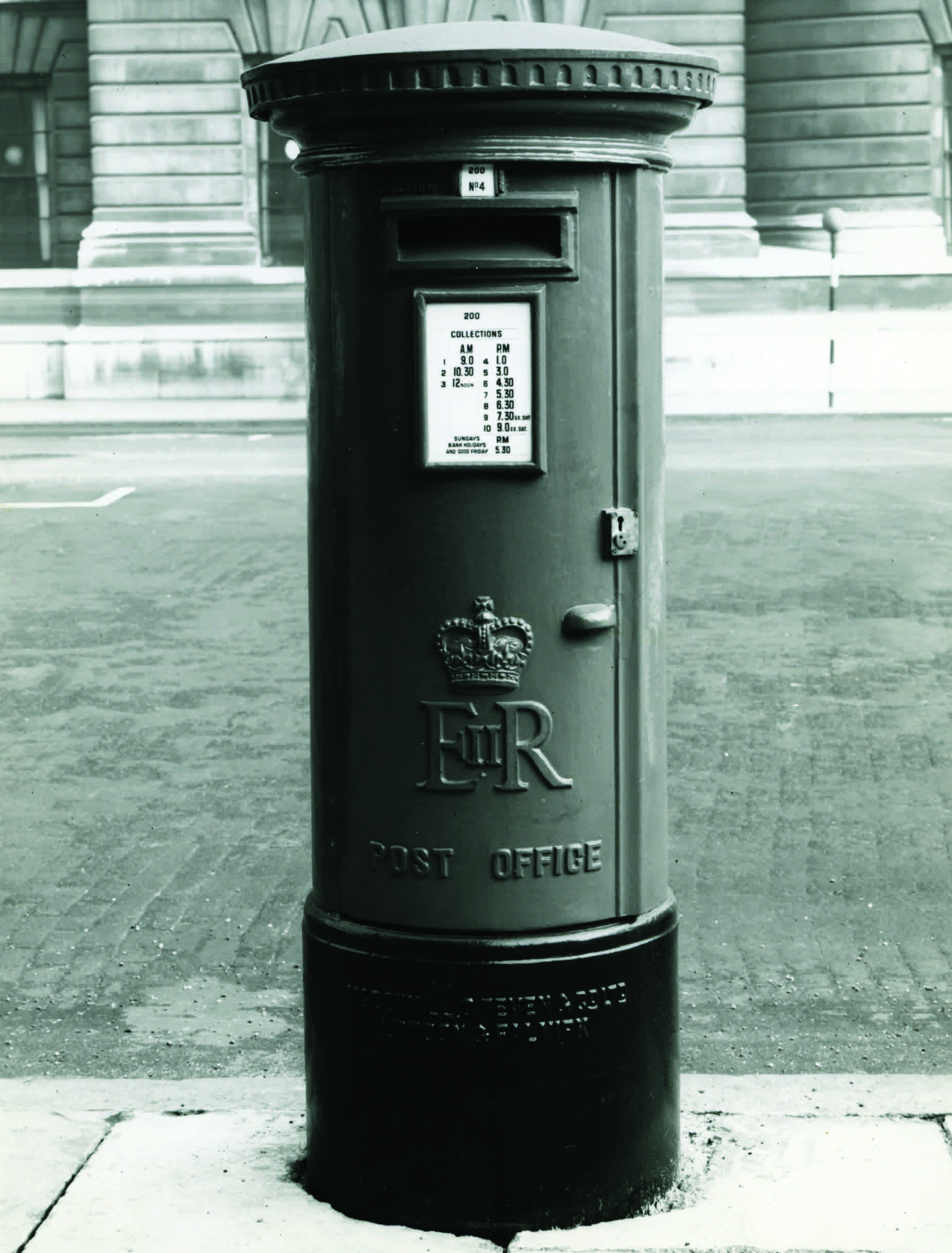 SEPTEMBER 2022 - WHAT DOES THE NEW KING MEAN FOR POST BOXES? - Letter Box  Study Group