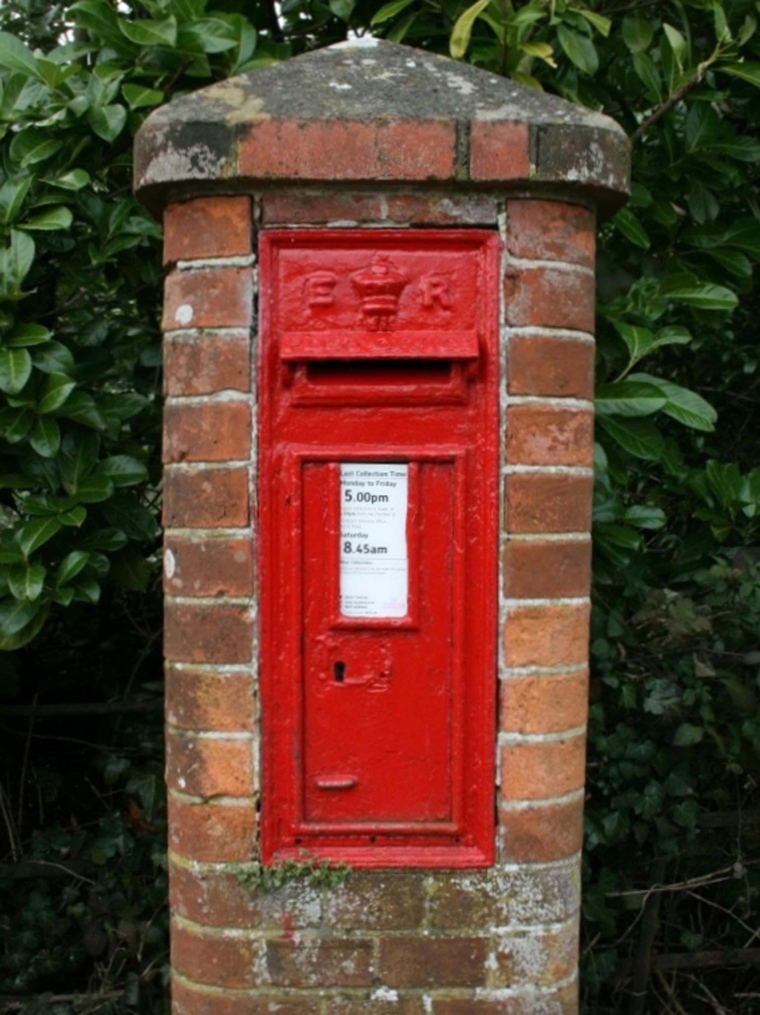 E7R wall box, 1900s, Sussex. Ray Smith