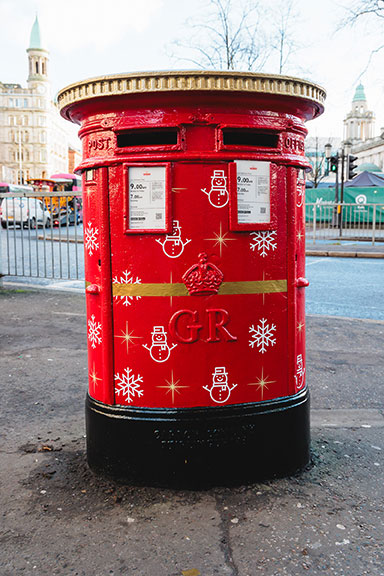 Belfast - Christmas Box
